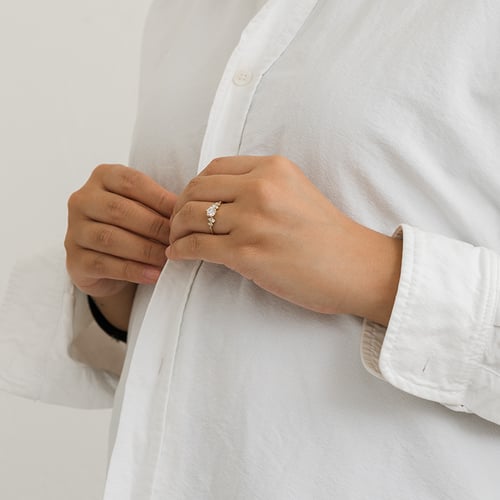 Silberner Verlobungsring mit Moissaniten Olha