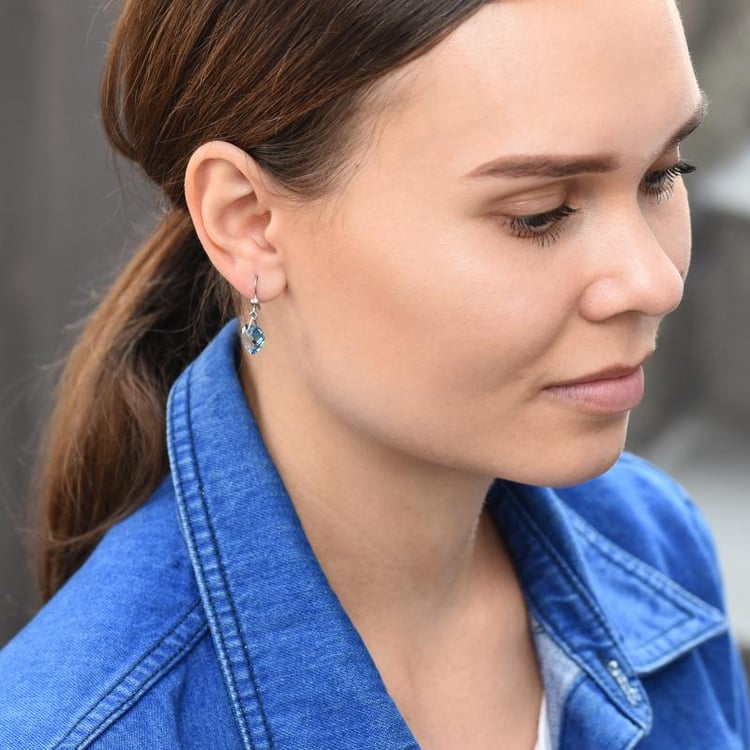 Ohrringe mit blauen Topasen 46327