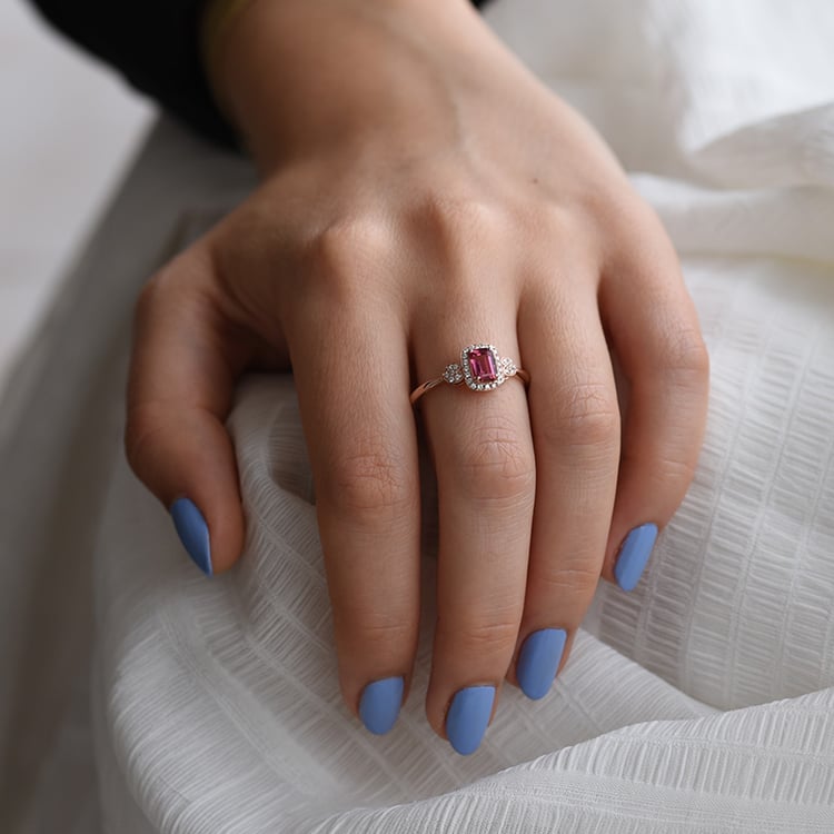 Ring in Rosegold mit Turmalin und Diamanten 64033