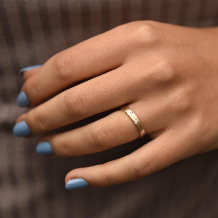 Ungewöhnlicher Ring mit Diamanten Enrico 83378