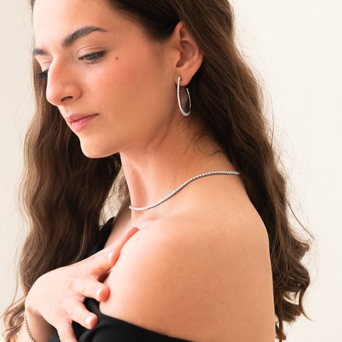 Goldene halbrunde Flexi Ohrringe mit Diamanten Streep