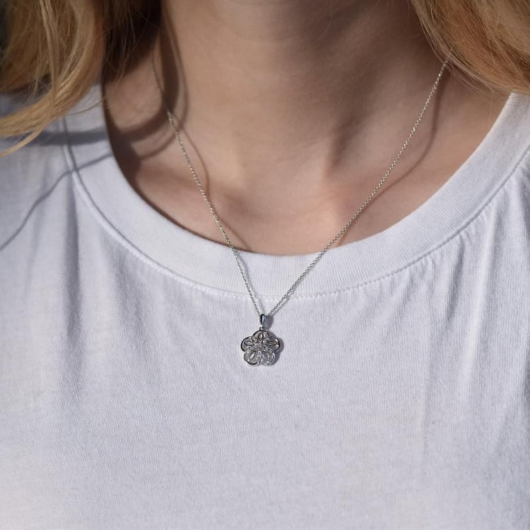 Anhänger in Blumenform 26749