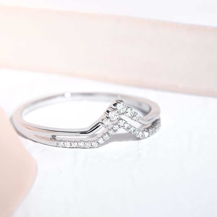 Ausgeschnittener Ring mit Lab Grown Diamanten Themba 125997