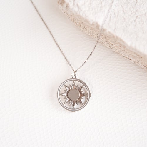 Goldener Anhänger Kompas mit Rosenquartz Pinto