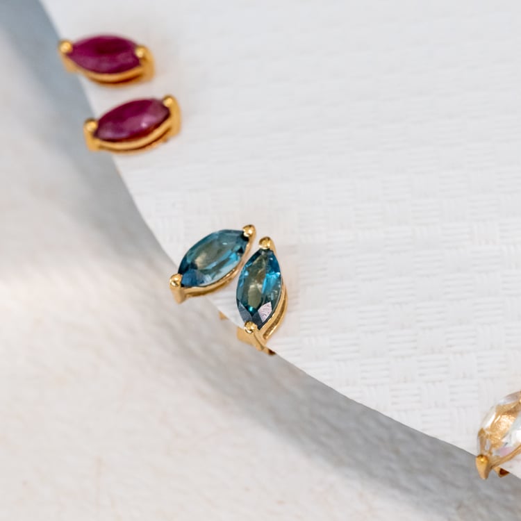 Minimalistische silberne Ohrringe mit Topasen Andine 118832