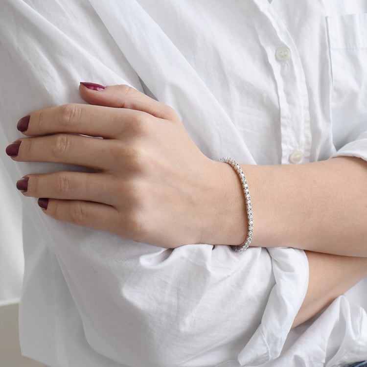 Silbernes Armband mit glitzernden Zirkonia Greer 90707