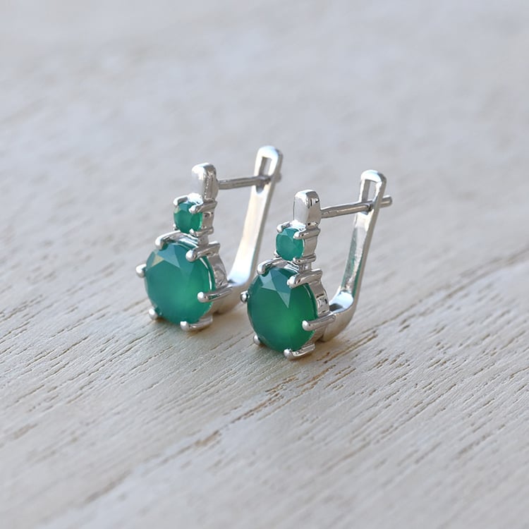 Silberne Ohrringe mit grünen Onyxen Amari 68080