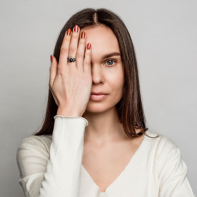 Ring mit Hexagon Salt and Pepper Diamanten und Marquise Diamanten Bonnie 97140