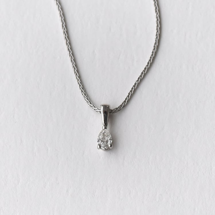 Kette aus Platin mit einem 0.19ct GIA zertifizierten Diamanten Quinn 72934