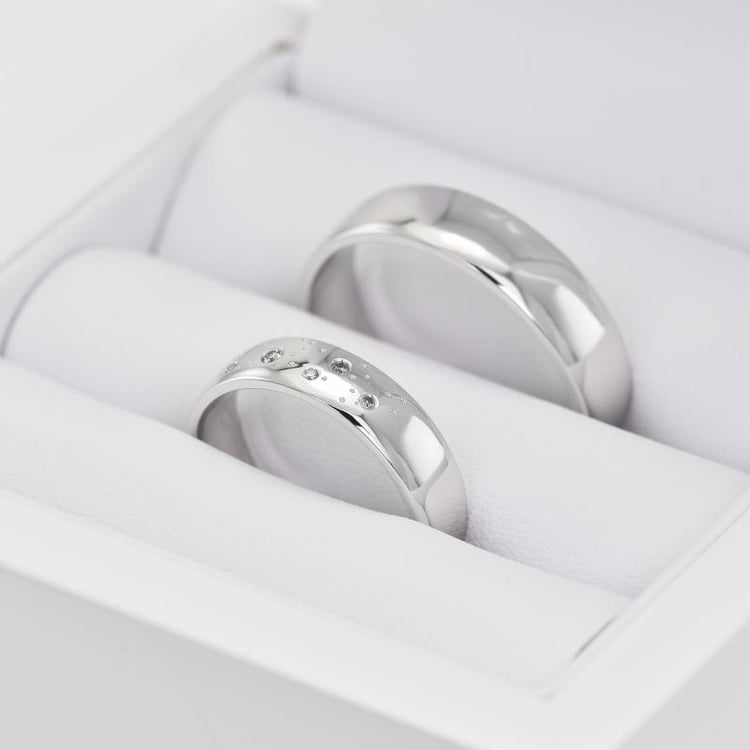 Trauringe aus Platin mit Diamanten Erich 76462