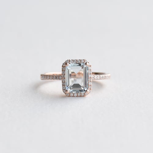 Goldener Diamantring mit Aquamarin Oceane