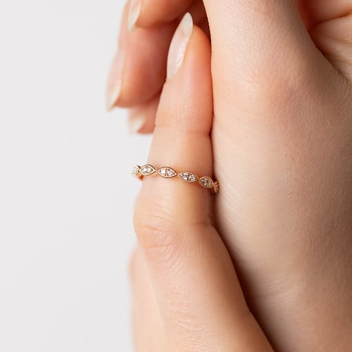 Eheringe aus einem Vintage-Ring mit Lab Grown Diamanten und einem Komfort-Ring Talita