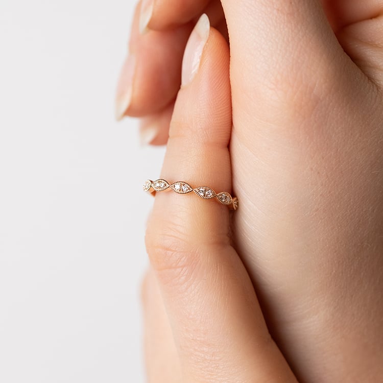 Eheringe aus einem Vintage-Ring mit Lab Grown Diamanten und einem Komfort-Ring Talita 148031