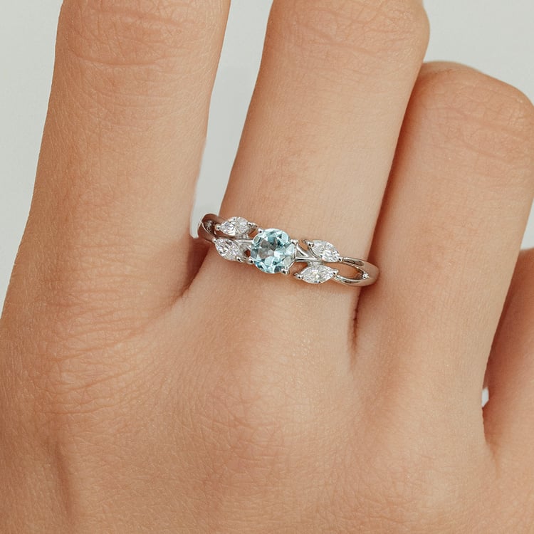 Verlobungsring mit Aquamarin und Moissaniten Halym 162533