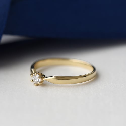 Verlobungsring mit Diamant Delzi