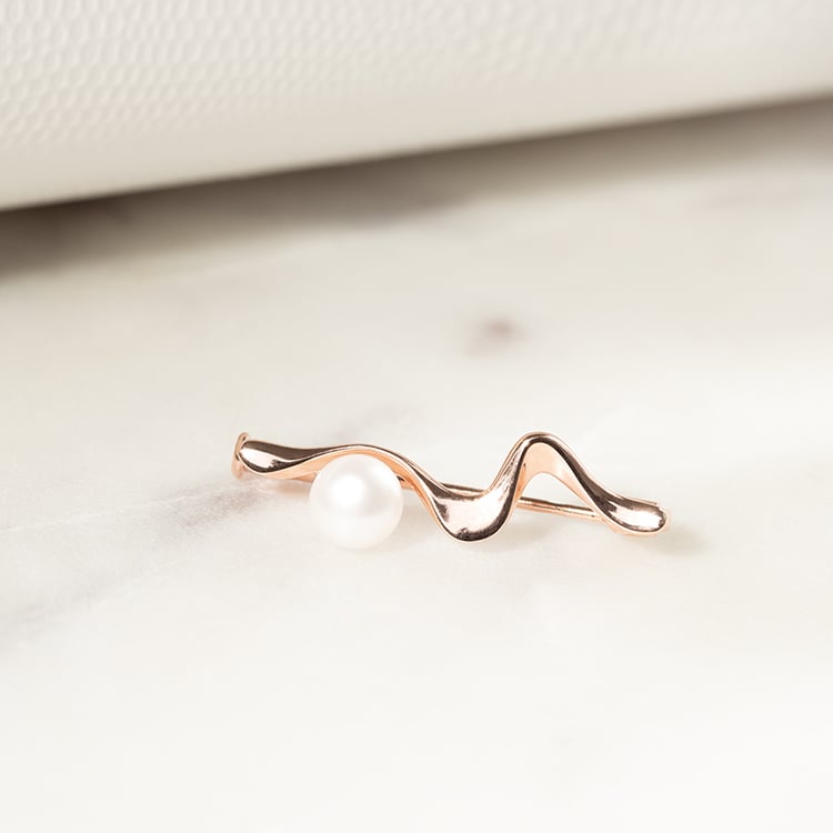 Vergoldete Brosche mit Perle Mirabella 132485