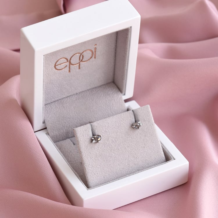 Goldene Cluster-Ohrringe mit Salt and Pepper Diamant Meave 78911