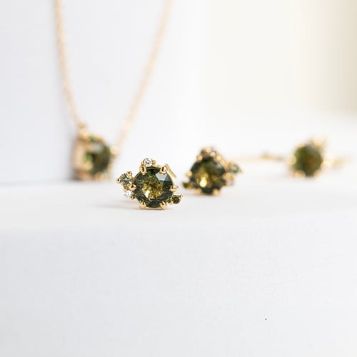 Cluster Schmuckset mit Moldavit, Saphir und Diamanten Odette