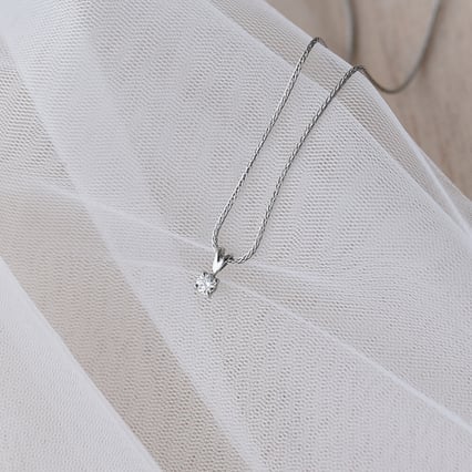 Platin Anhänger mit Diamanten Jadell