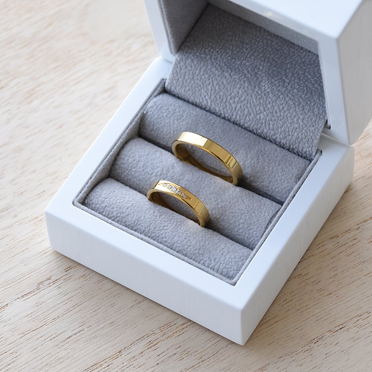 Ringe aus Gold mit Diamant 61462