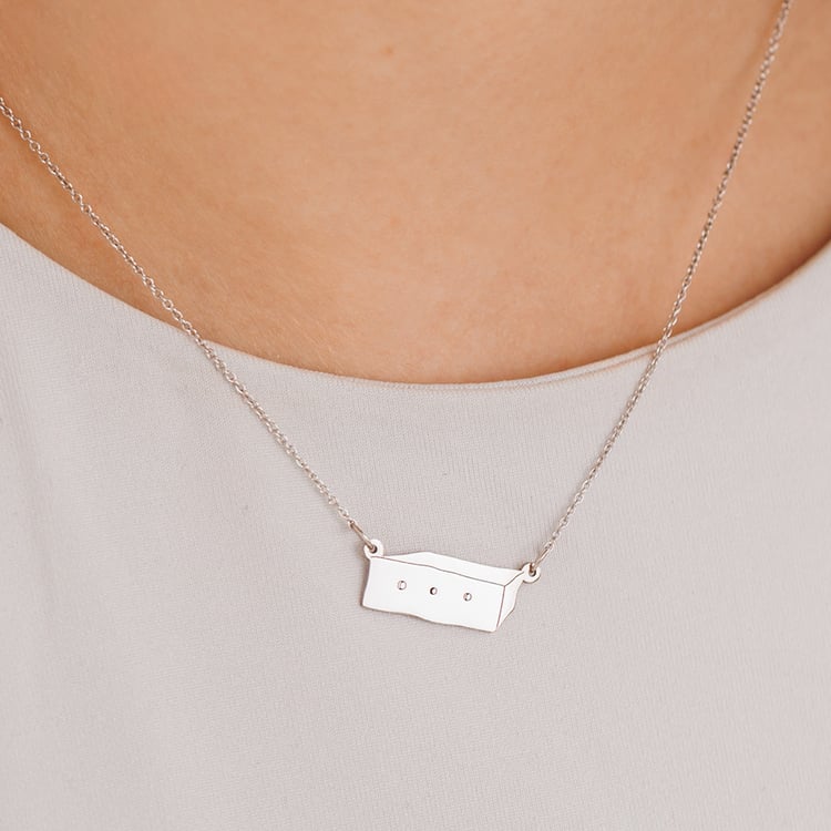 Silberne Kette mit einem Kasten Der Kleine Prinz 157458