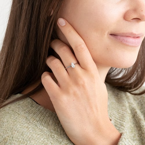 Verlobungsring mit 0.7ct IGI-zertifiziertem Lab Grown Diamanten Greta