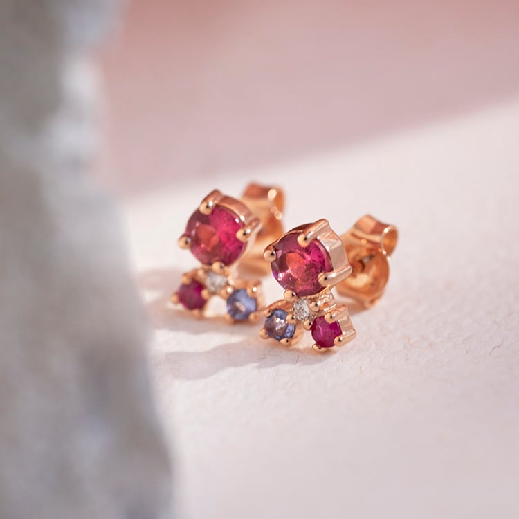 Ohrstecker mit Tansanit, Turmalin, Rubin und einem Diamanten Kerrie 110576