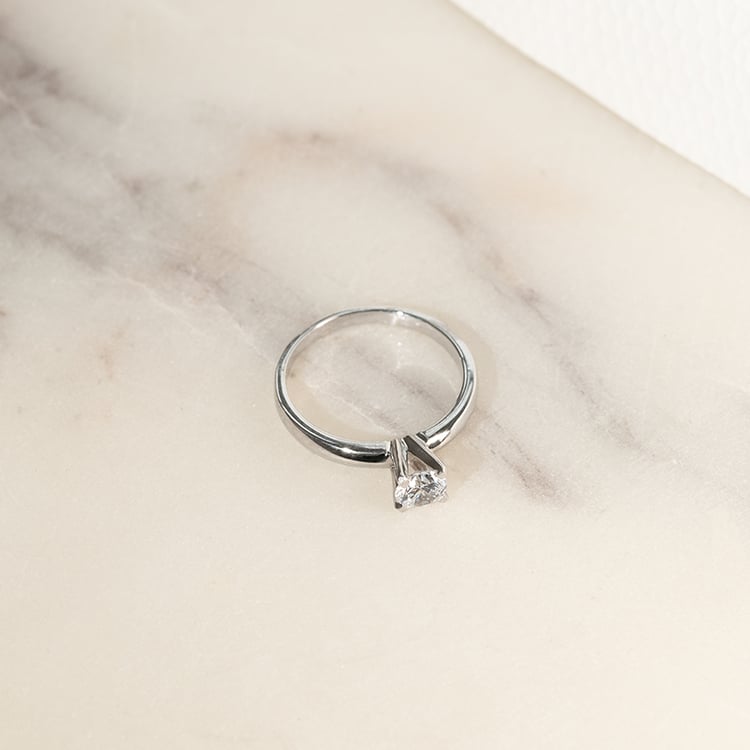 Verlobungsring mit Moissanit Lopa 136788