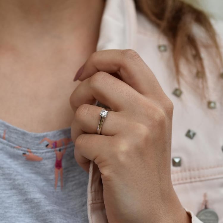 Verlobungsring mit Lab Grown Diamanten Huda 64782