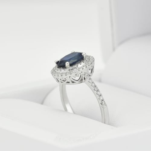 Goldener Ring mit Saphir und Diamanten Danae