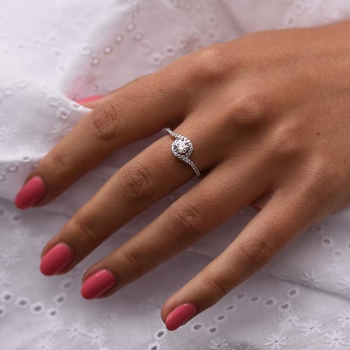 Eleganter Verlobungsring mit Moissanit und Lab Grown Diamanten Elaina
