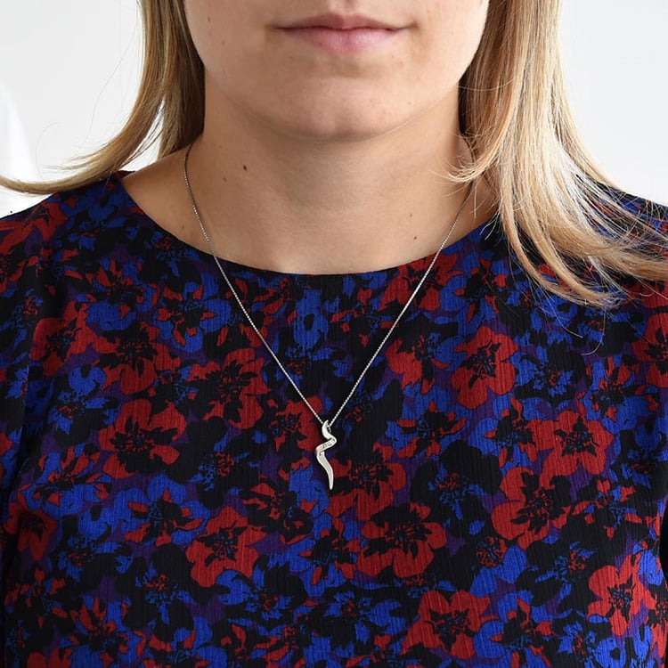 Trendy silberner Anhänger mit einem Diamanten Shanin 86240