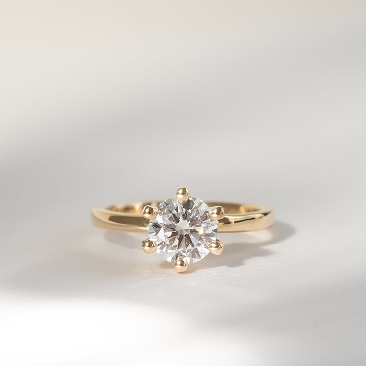 Verlobungsring mit einem Lab Grown Diamanten Rabby 121448