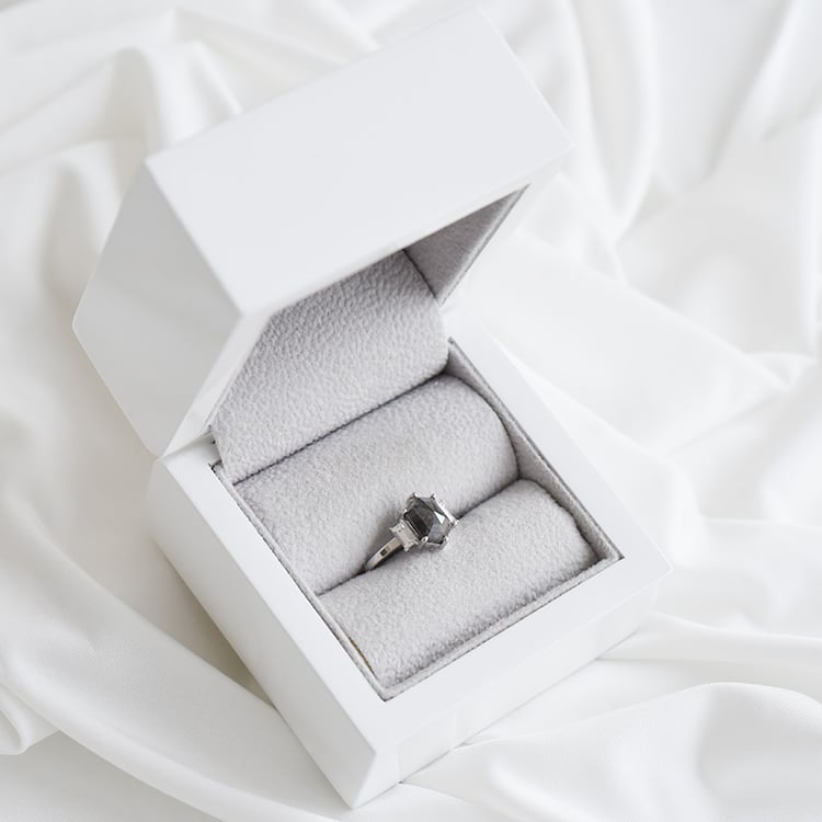 Diamantring aus Gold 92584