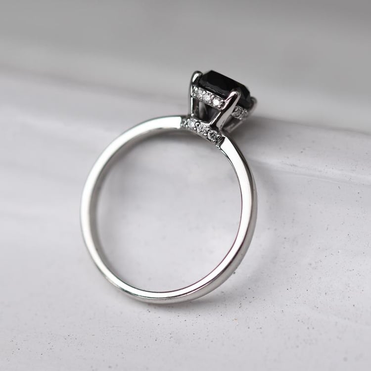 Verlobungsring mit schwarzem und weißen Diamanten Xela 48692