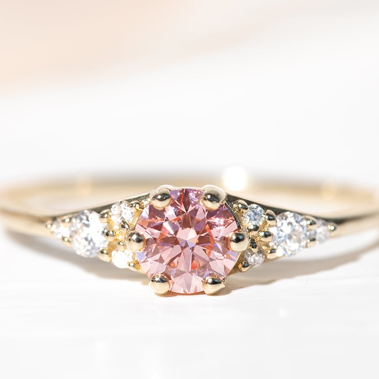 Verlobungsring mit zertifiziertem fancy rosa Lab Grown Diamanten Diana 125654