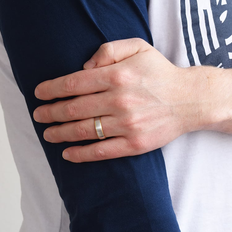 Goldene Eheringe mit Diamanten Audo 76981