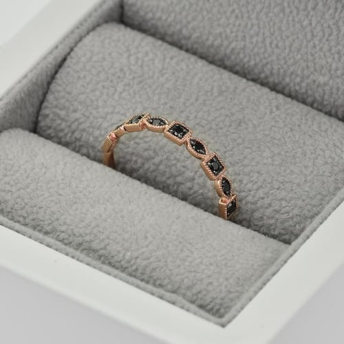 Goldener Diamantring und Herrenring Achernar
