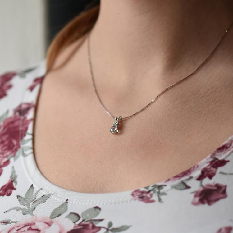 Halskette mit Anhänger 16131