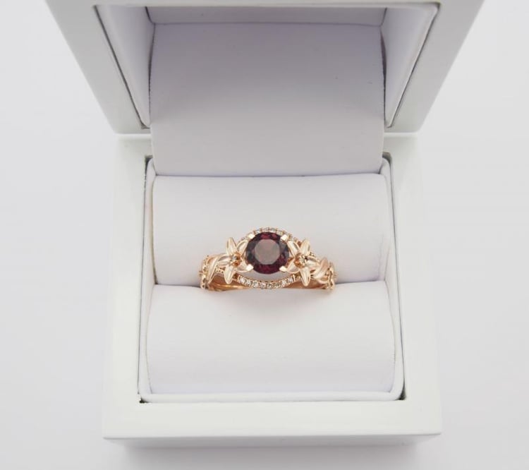 Goldring mit Turmalin und Diamanten Iriana 9152