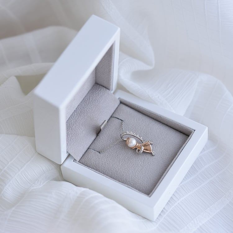 Anhänger aus Gold 64180