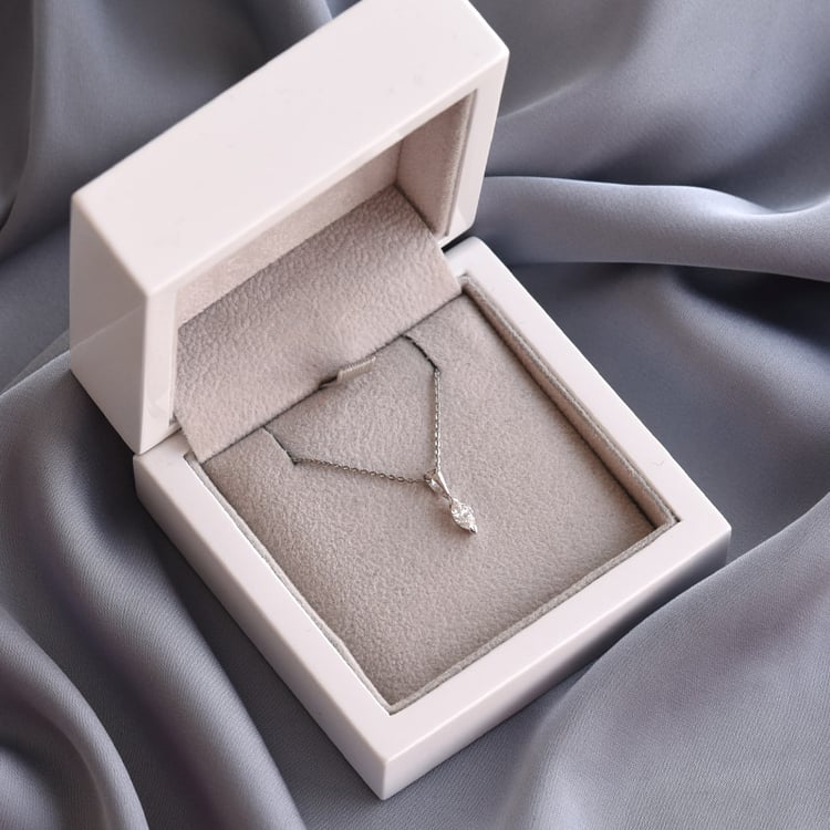 Goldkette mit 0.22ct GIA zertifiziertem Marquise Diamant Maja 78310