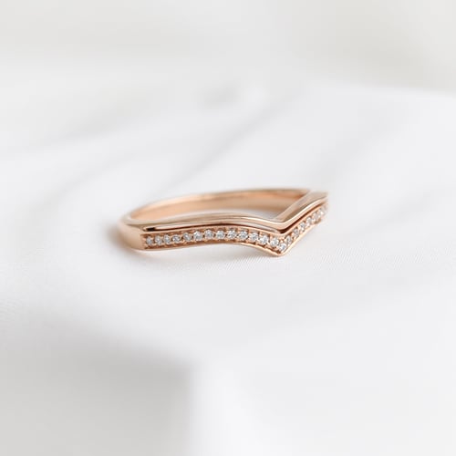 Gebogener Eternity-Ring mit Diamanten Irving