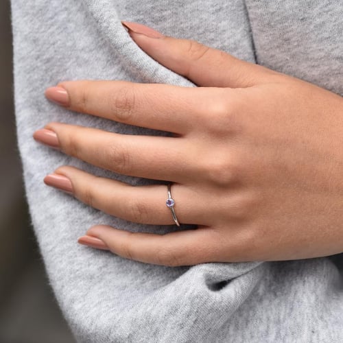 Minimalistischer Goldring mit Tansanit Emilien