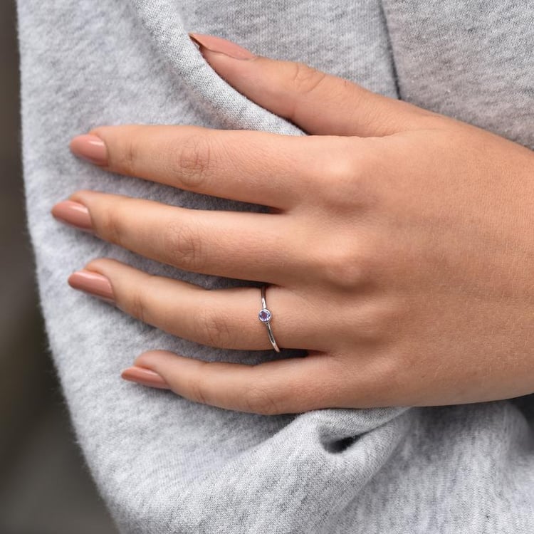 Minimalistischer Goldring mit Tansanit Emilien 33806