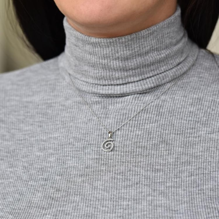 Spirale Diamant Anhänger auf dem Hals 25165