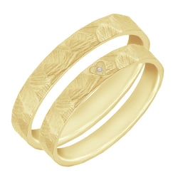 Eheringe mit einem Herz und Diamant Ernie