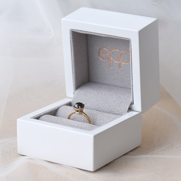 Verlobungsring mit schwarzem und weißen Diamanten Xela 72239