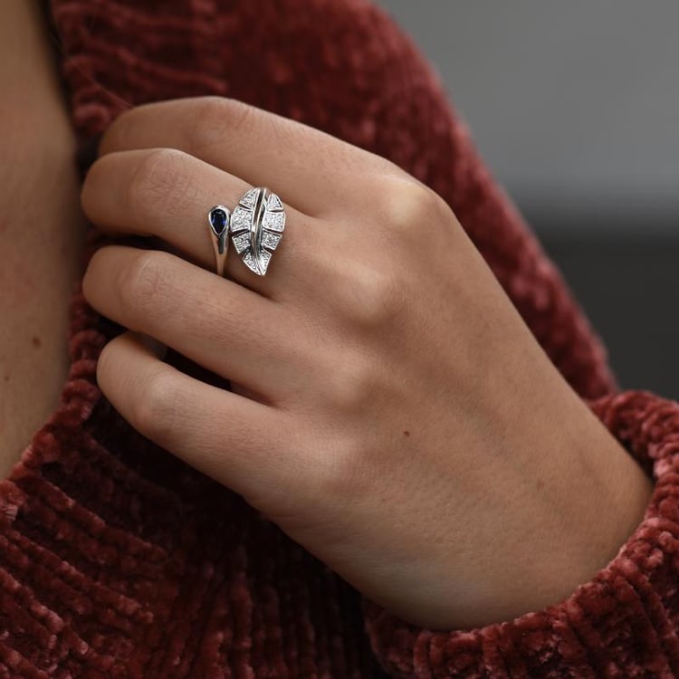 Ring mit Saphir 49984