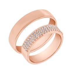 Goldene Eheringe mit Eternity Ring und Court Ring Muttial